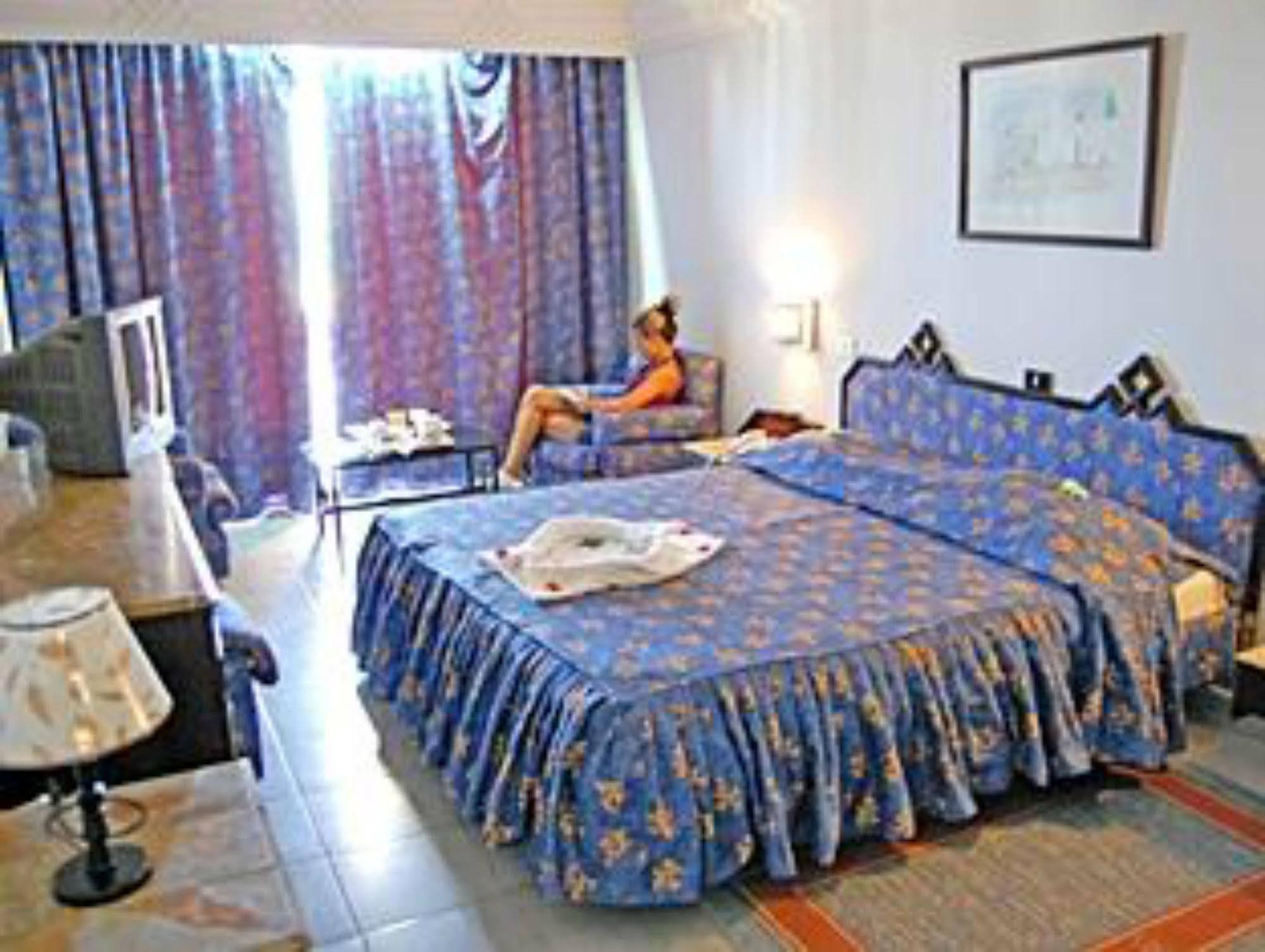 Kheops Hotel Набёль Экстерьер фото